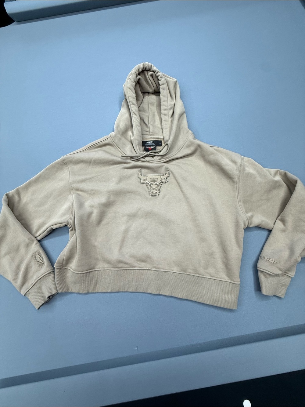 Chicago Bulls Cropped Hoodie - Neutral Taupe